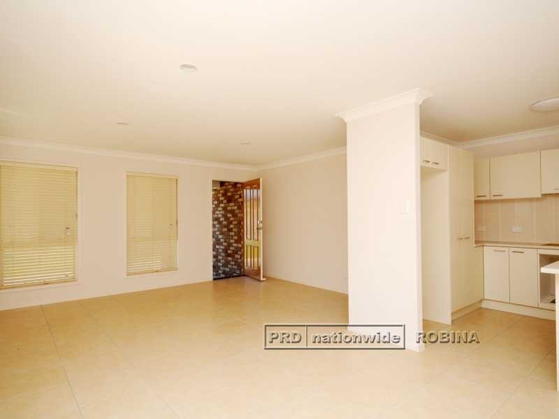 Unit 2/44 Pecan Drive, Upper Coomera QLD 4209