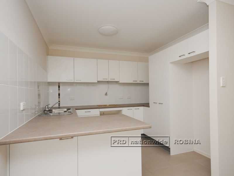 Unit 2/13 Mungana Drive, Upper Coomera QLD 4209