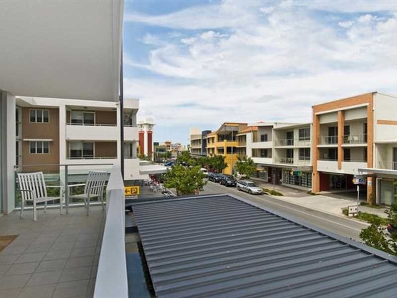 Unit 13/220 Varsity Parade, Varsity Lakes QLD 4227