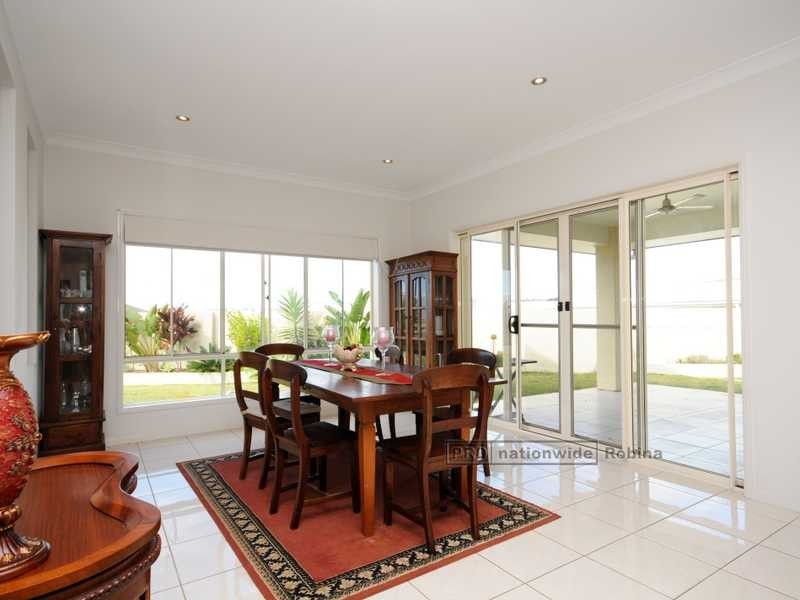 19 Heights Drive, Robina QLD 4226