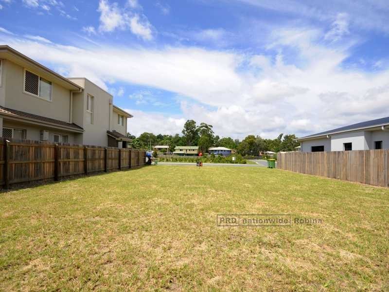 10 Marks Drive, Varsity Lakes QLD 4227