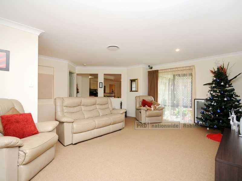 75 Clover Hill Drive, Mudgeeraba QLD 4213