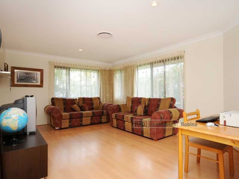 75 Clover Hill Drive, Mudgeeraba QLD 4213