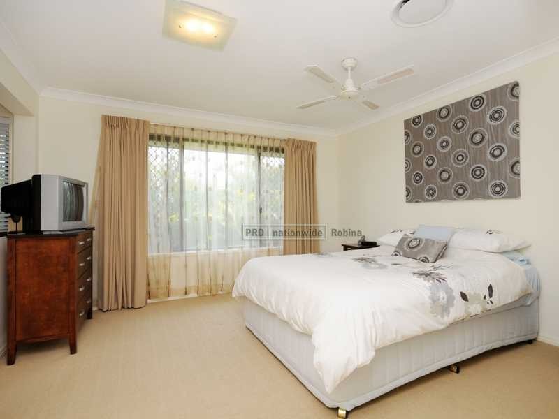 75 Clover Hill Drive, Mudgeeraba QLD 4213