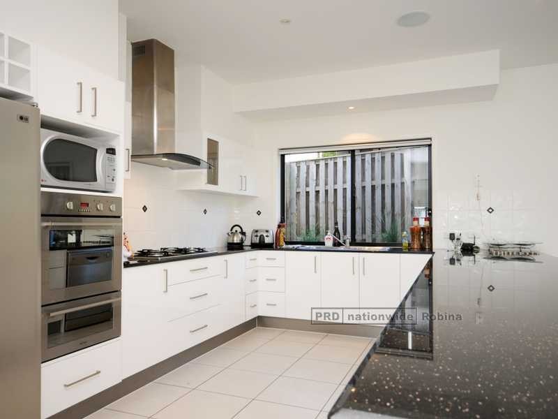 15 Hewson Court, Mudgeeraba QLD 4213