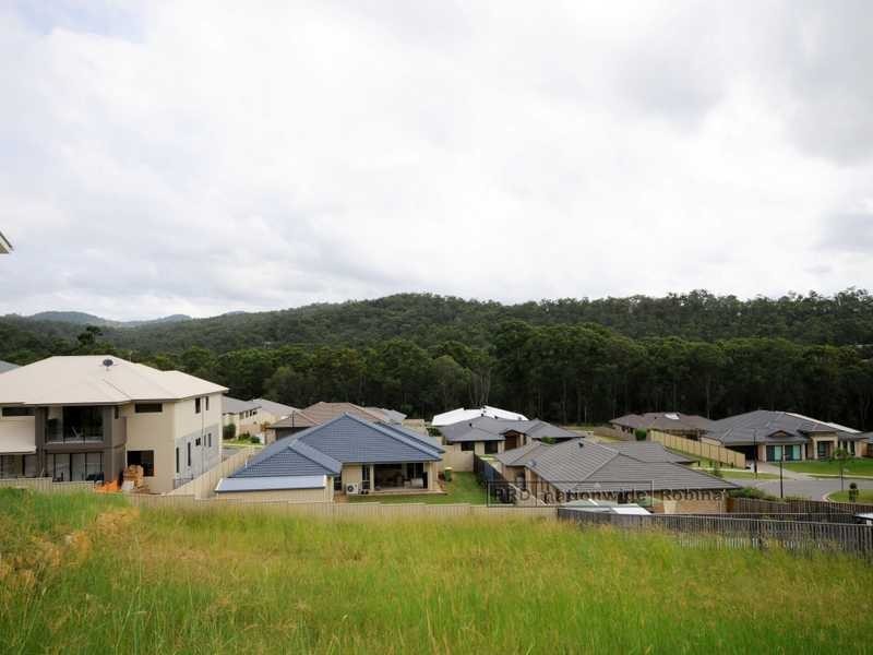 3 Phoebe Rise, Bonogin QLD 4213