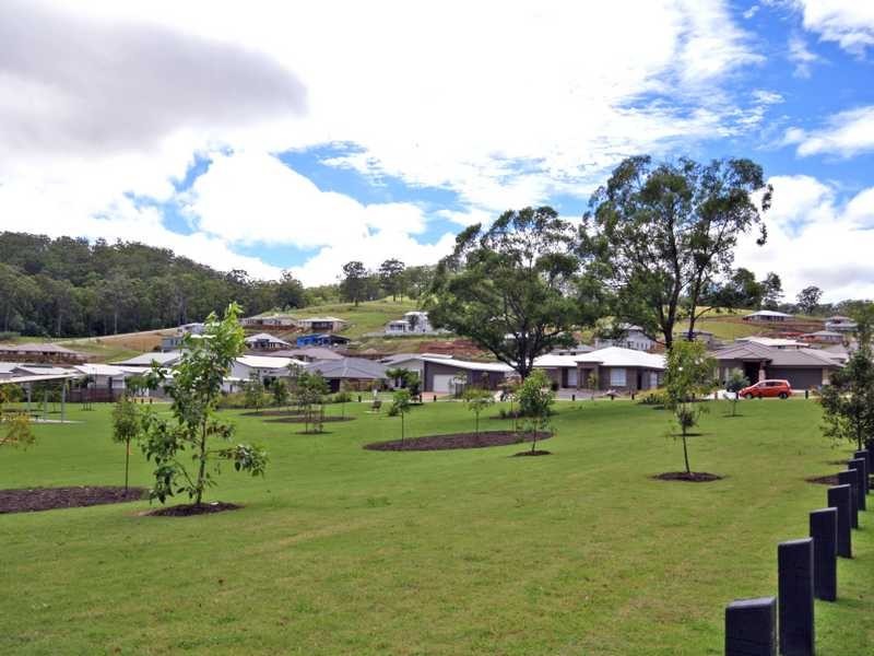 3 Phoebe Rise, Bonogin QLD 4213