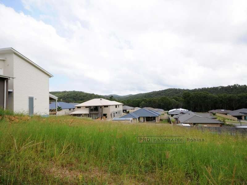 3 Phoebe Rise, Bonogin QLD 4213