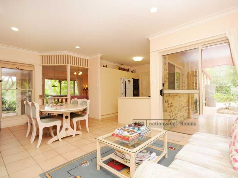 6 Hidden Valley Rd, Bonogin QLD 4213