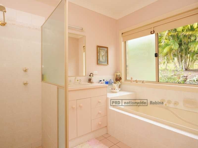 6 Hidden Valley Rd, Bonogin QLD 4213