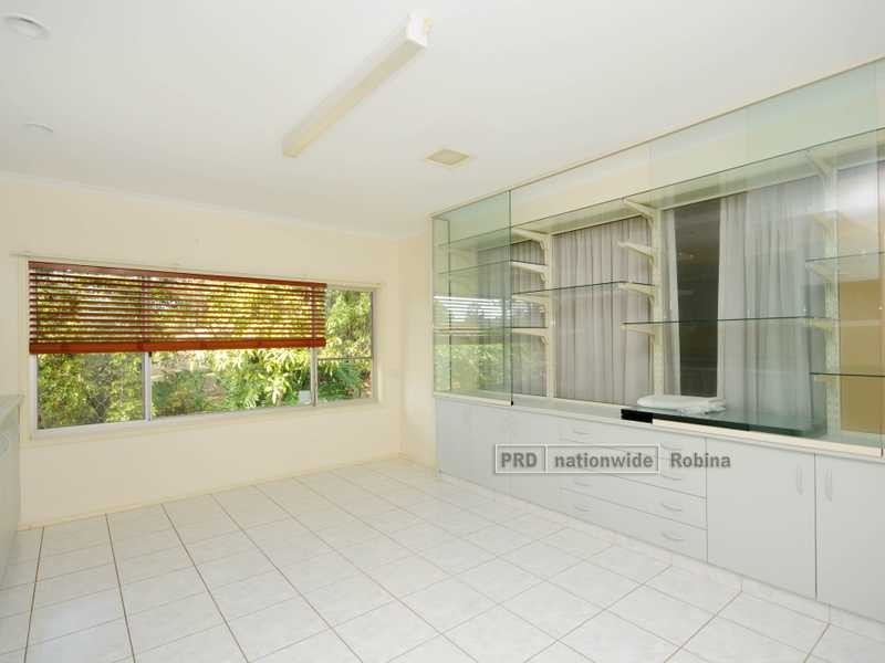6 Woodvale Drive, Tallai QLD 4213