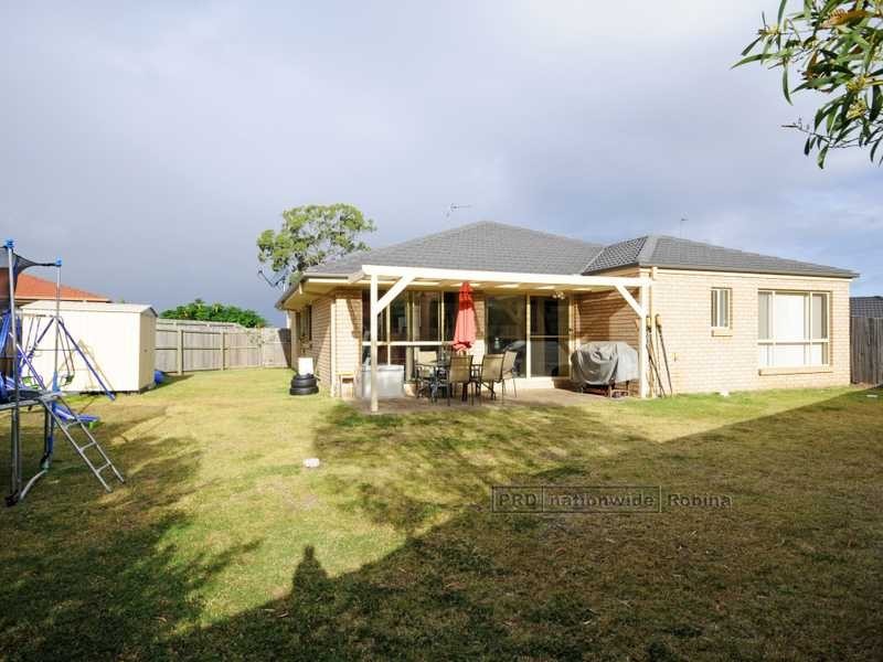 33 Bedroff Street, Upper Coomera QLD 4209