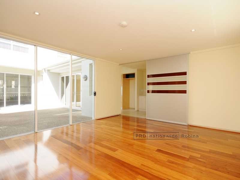 12 Lader Terrace, Varsity Lakes QLD 4227