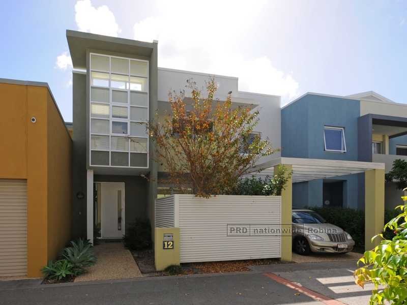 12 Lader Terrace, Varsity Lakes QLD 4227