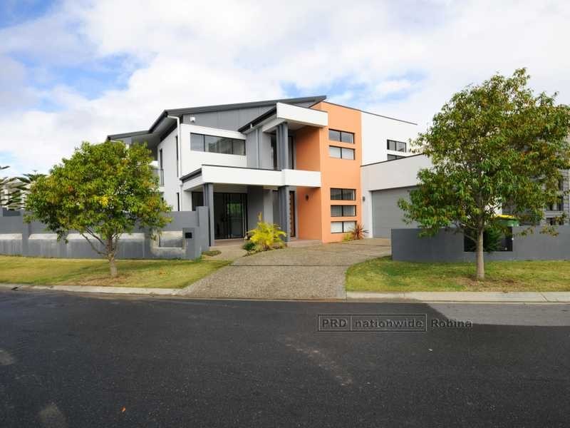 Varsity Lakes QLD 4227