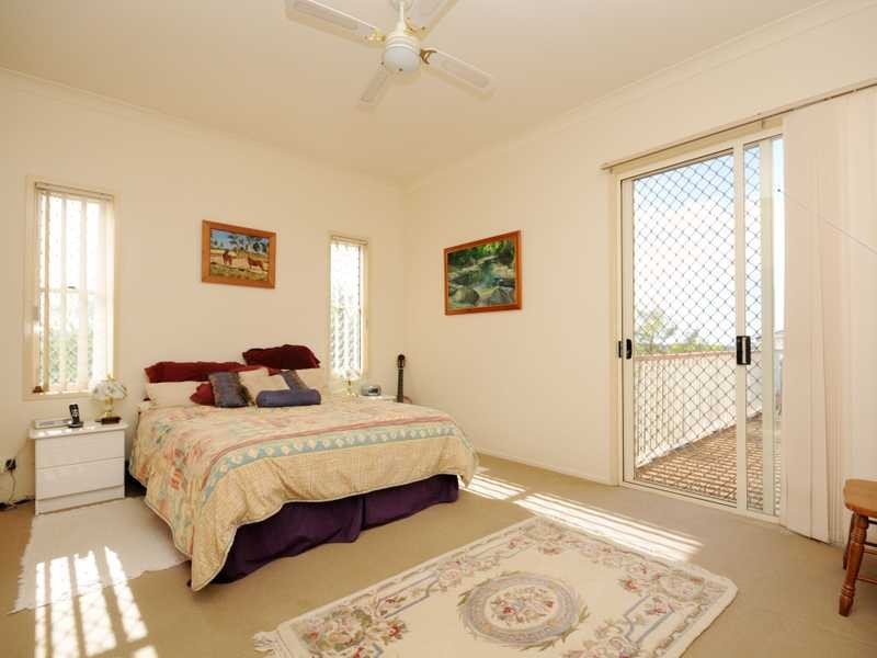 3 Parklane Place, Highland Park QLD 4211