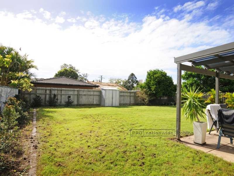 14 Naranga Avenue, Broadbeach Waters QLD 4218