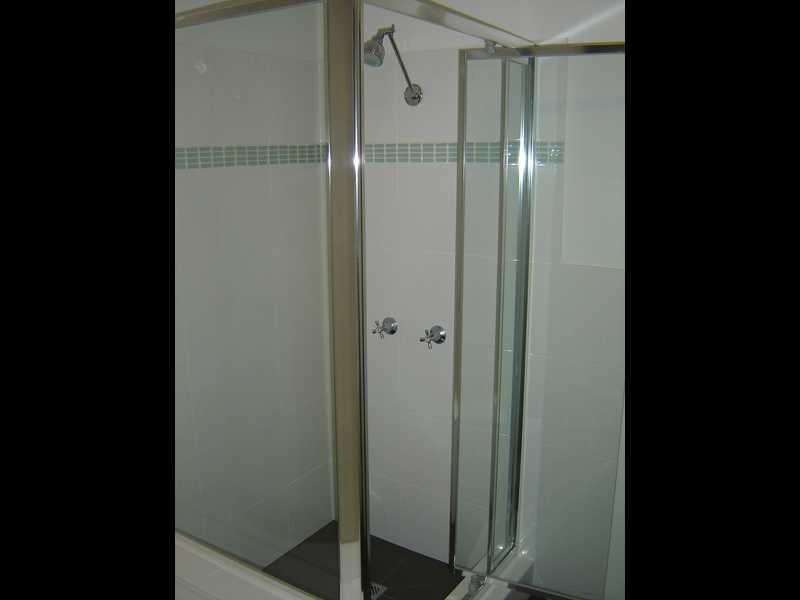 14 Naranga Avenue, Broadbeach Waters QLD 4218