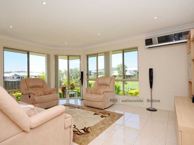 11 Aquarius Street, Reedy Creek QLD 4227