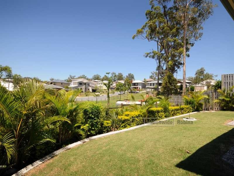 11 Aquarius Street, Reedy Creek QLD 4227