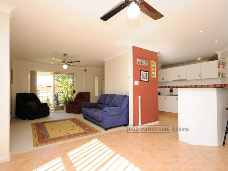 4 Lumley Street, Mudgeeraba QLD 4213