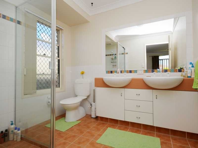 4 Lumley Street, Mudgeeraba QLD 4213