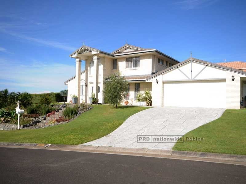 2 Parklane Place, Highland Park QLD 4211