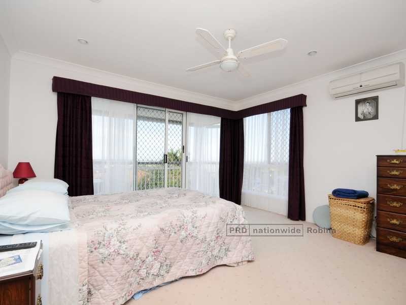 2 Parklane Place, Highland Park QLD 4211