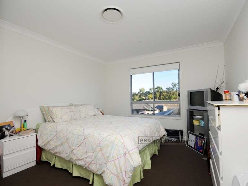 2/24 Campelles Avenue, Varsity Lakes QLD 4227