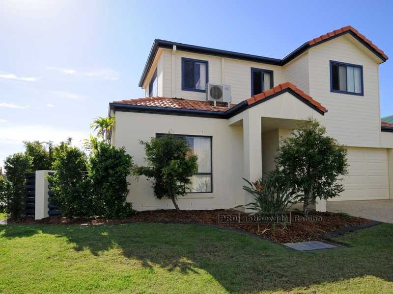 15b Tourangeau Crescent, Varsity Lakes QLD 4227