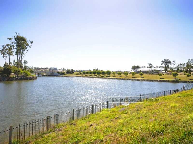 11 Valetta Crescent, Varsity Lakes QLD 4227