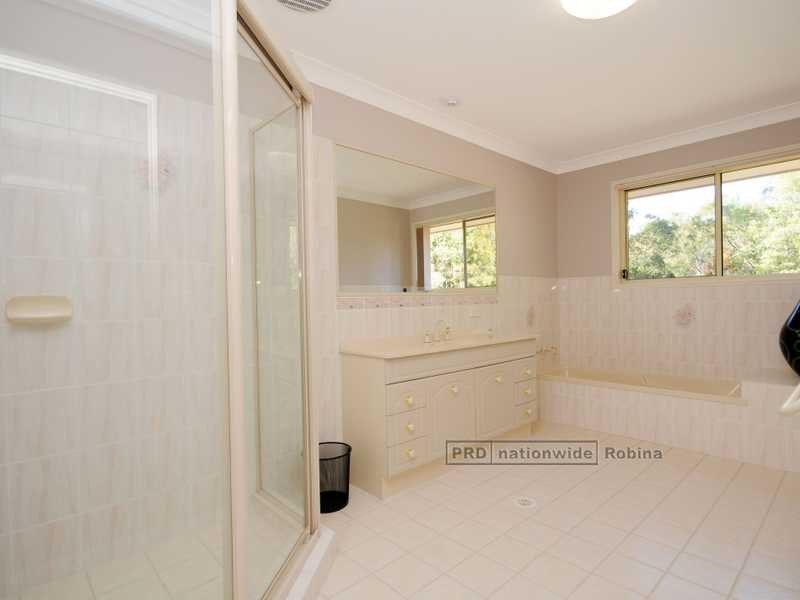 22 Raffles Court, Mudgeeraba QLD 4213
