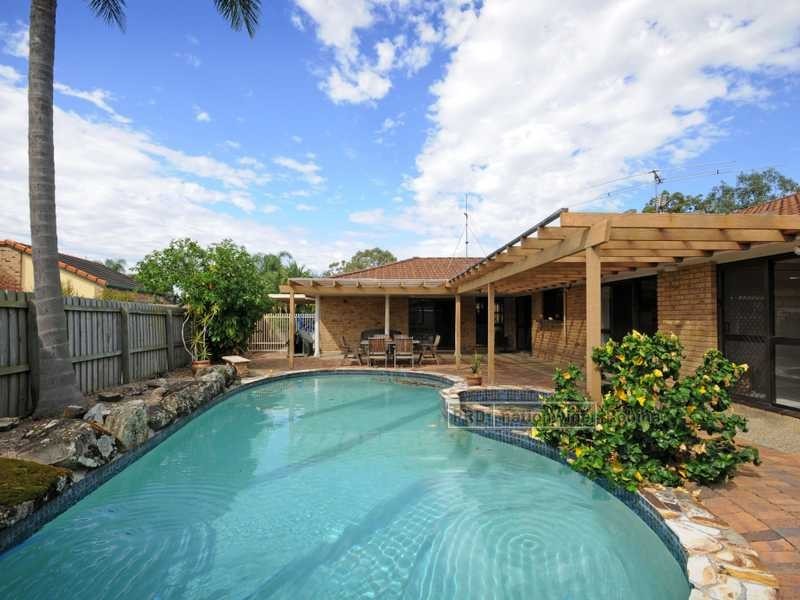 7 Turtle Street, Mermaid Waters QLD 4218