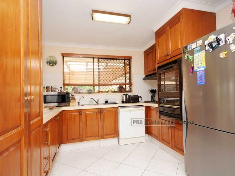 7 Turtle Street, Mermaid Waters QLD 4218