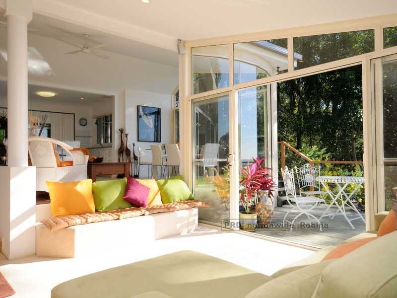 112 Simpsons Road, Currumbin Waters QLD 4223