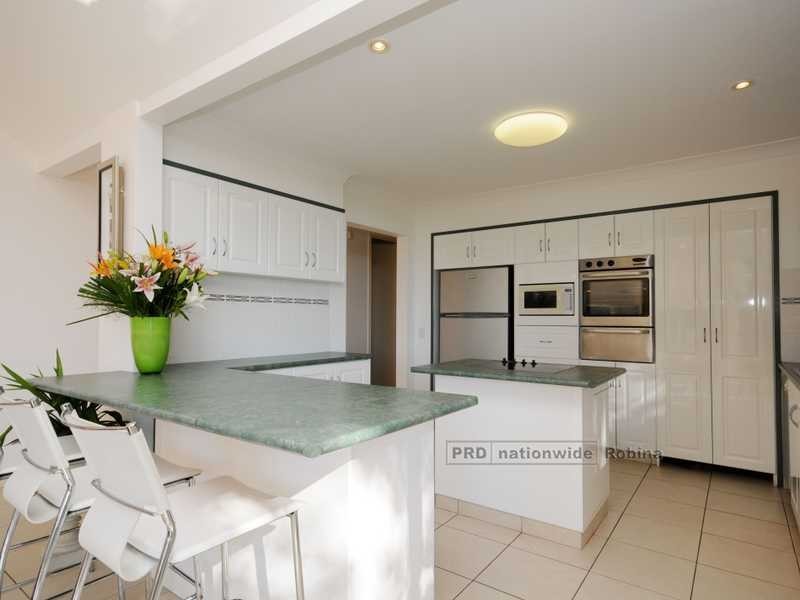 112 Simpsons Road, Currumbin Waters QLD 4223