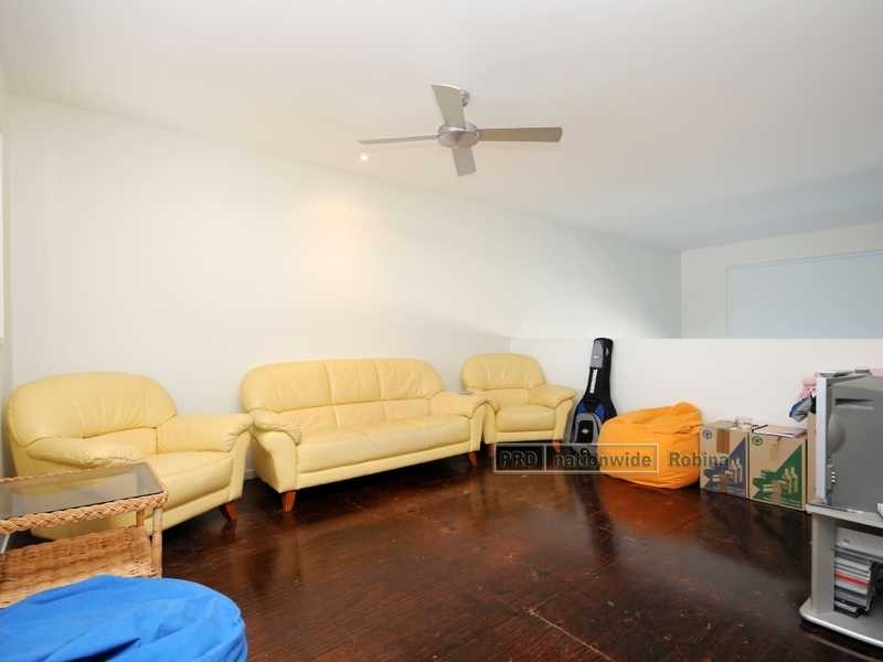 14 Lakefront Crescent, Varsity Lakes QLD 4227