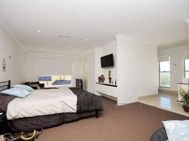 3/24 Campelles Avenue, Varsity Lakes QLD 4227