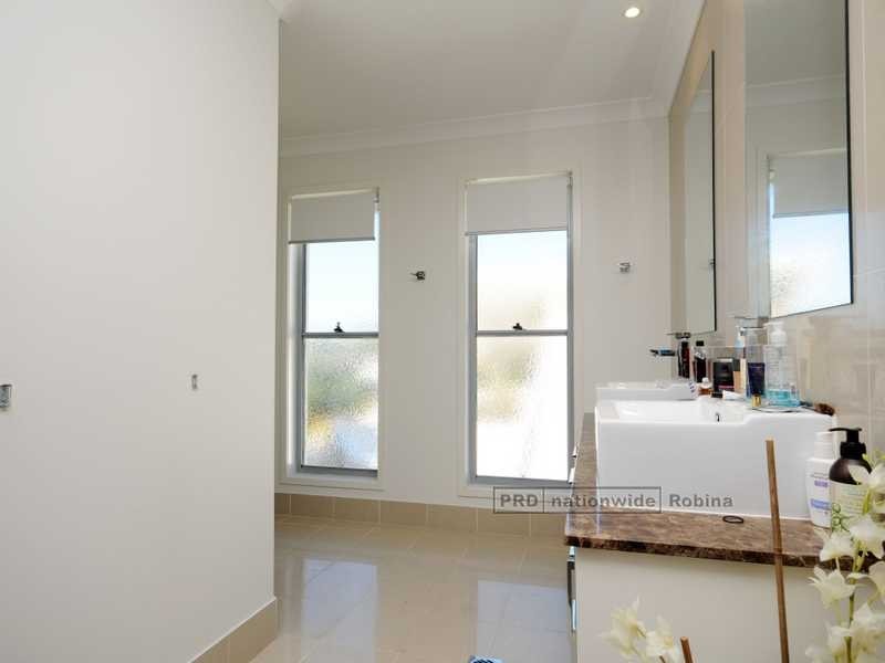 3/24 Campelles Avenue, Varsity Lakes QLD 4227