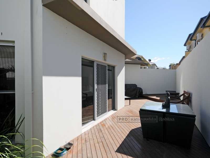 3/24 Campelles Avenue, Varsity Lakes QLD 4227
