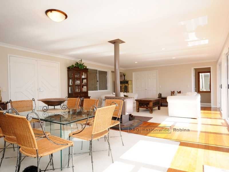 8 Macallan Street, Merrimac QLD 4226