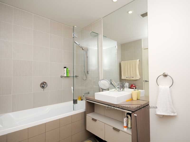 Unit 226/60 Riverwalk Avenue, Robina QLD 4226