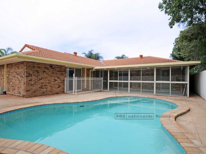 12 Maidstone Place, Robina QLD 4226