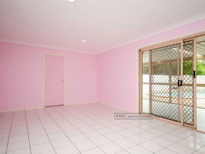 12 Maidstone Place, Robina QLD 4226