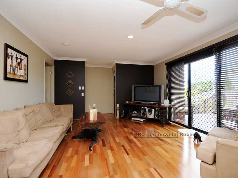 8 Altos Court, Mudgeeraba QLD 4213