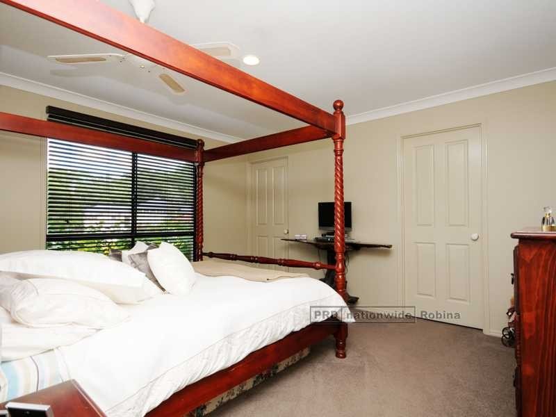 8 Altos Court, Mudgeeraba QLD 4213