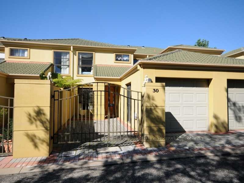 Unit 30/37 Paradise Springs Avenue, Robina QLD 4226