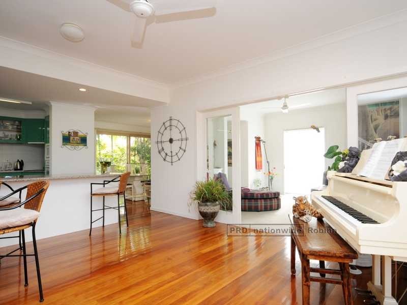 11 Conadilly Court, Carrara QLD 4211