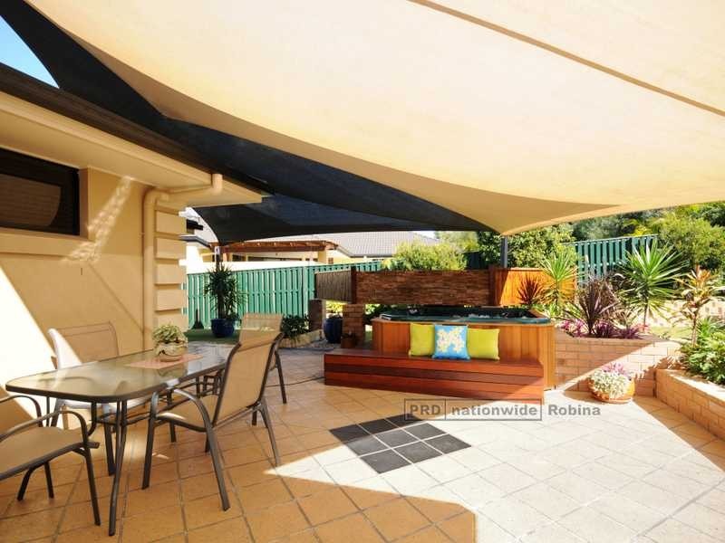 17 Mountain Ash Circuit, Robina QLD 4226