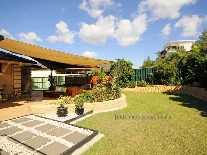 17 Mountain Ash Circuit, Robina QLD 4226